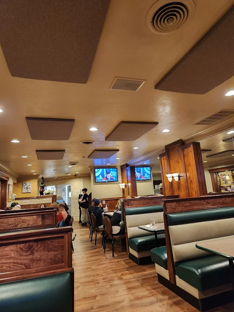 Restaurant booths and dining area